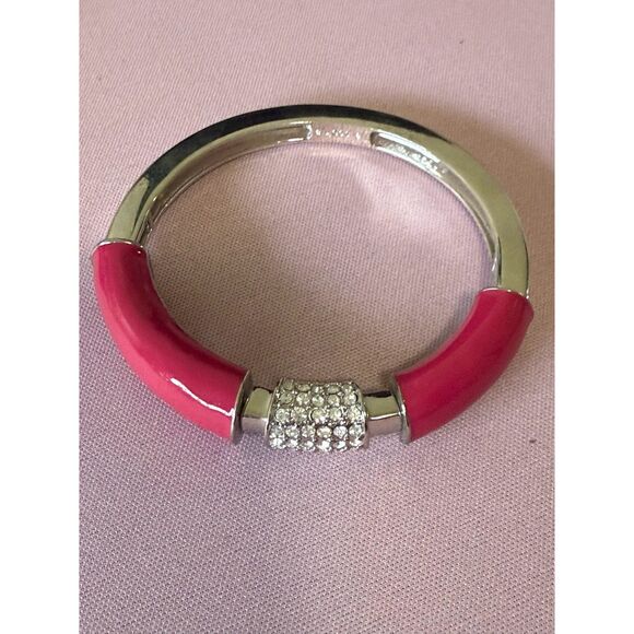 Lia Sophia Technicolor Fuchsia Bracelet - Picture 1 of 4
